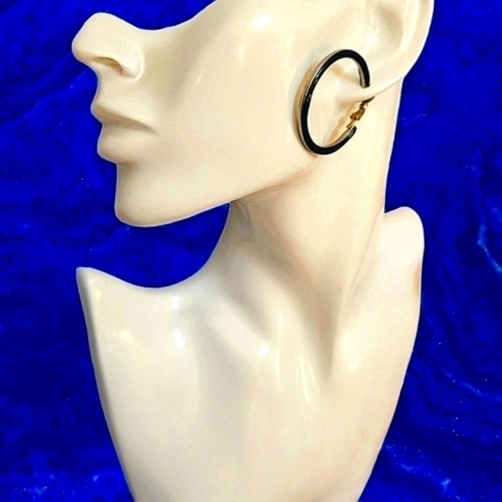 3/$30 VTG Silvertone Navy Blue Enamel Huggie Hoop Earrings